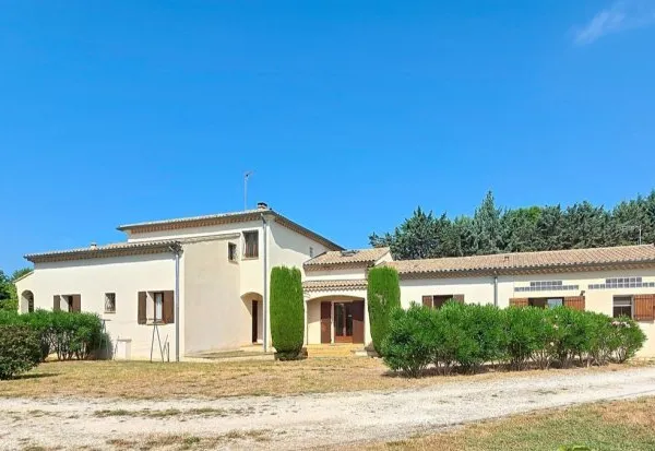 Maison 5 pièces 235 m²