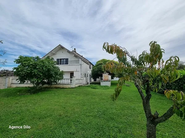 Grande maison au calme, 238 M² habitable