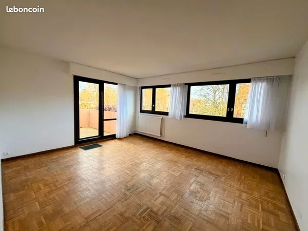 A louer appartement 3 pièces Guyancourt Quartier du Parc