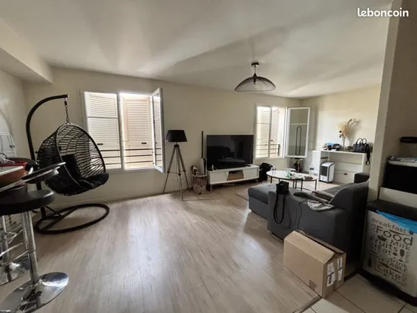 A vendre appartement 2 pièces dans résidence de Standing