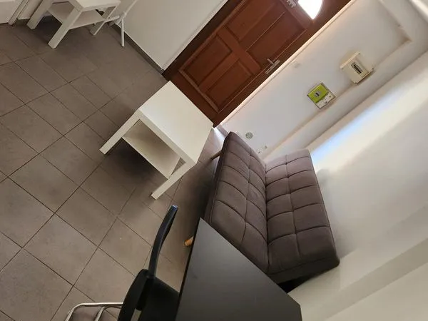 Location t 2