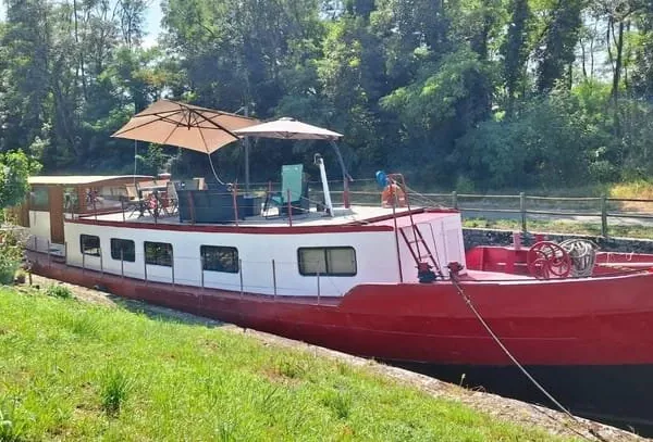 21200 BEAUNE - Péniche 4 pièce(s) 100 m2 + terrasse 30 M²