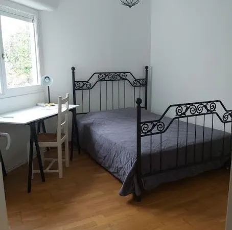 Chambre 1 pièce 13 m²