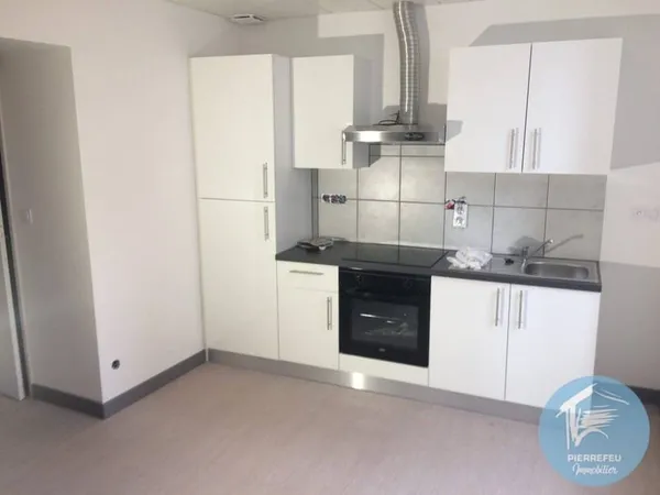 Studio 1 pièce 25 m²