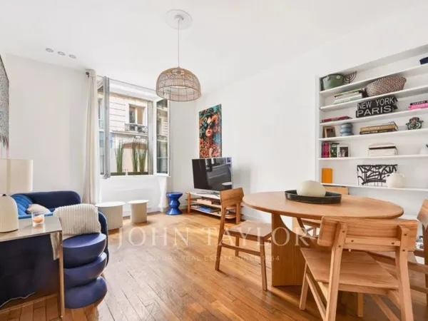 Batignolles- Appartement traversant entièrement rénové