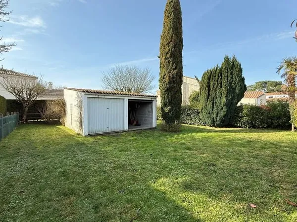 Terrain 285 m²