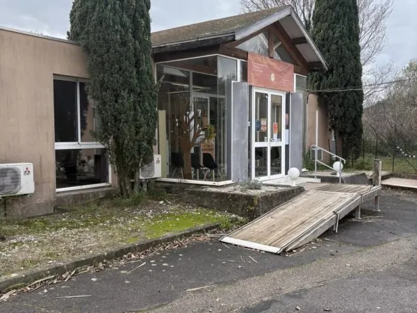 Local commercial