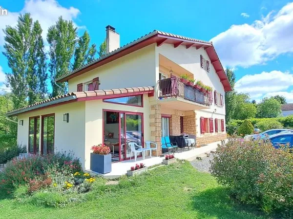 Maison - 240m2 - 2 logements