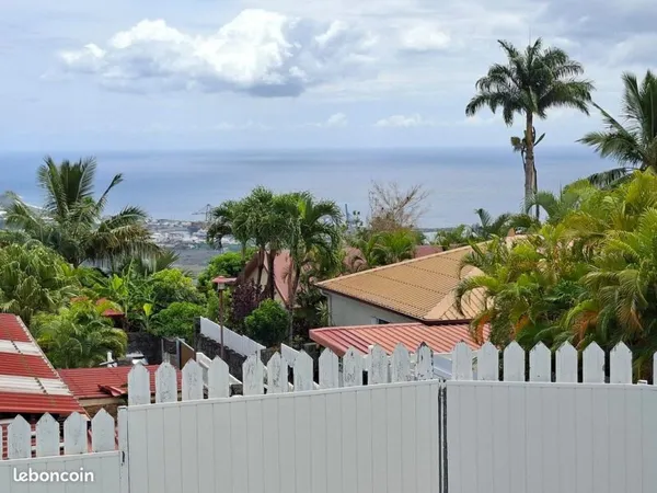 EXCLUSIVITÉ LCM IMMOBILIER - Villa de 110 m² - Lotissement Café Vanille - Vue Mer Panoramique à La P