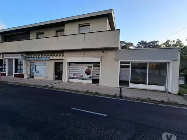 Local commercial 20M2 direct proprietaire axe principal