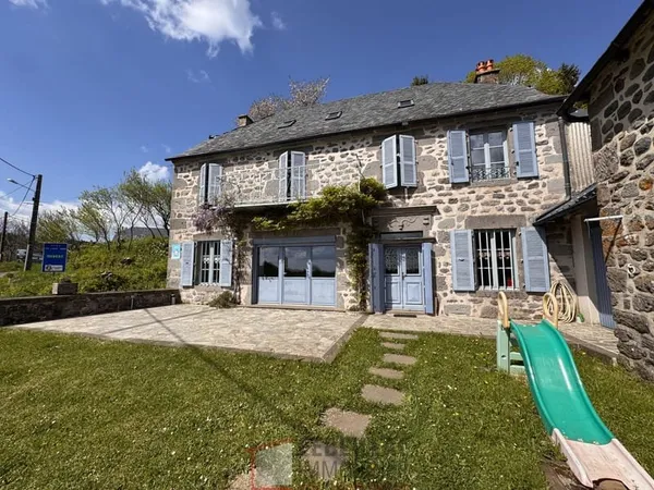 MAISON DE VILLE 'GITE'