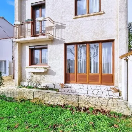 Maison avec jardin et garage à Meschers
