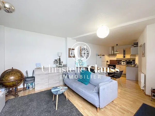 2 pièce(s) 51.88 m2 en rez-de-chaussée - Un havre de paix insoupçonné au coeur de la ville