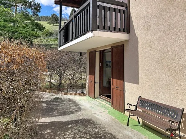 Studio cabine de 25 m², en rez de jardin