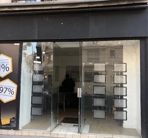 PARIS XV - RUE DE LA CONVENTION - LOCAL COMMERCIAL
