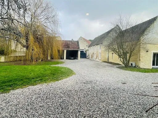 Maison 14 pièces 428 m²
