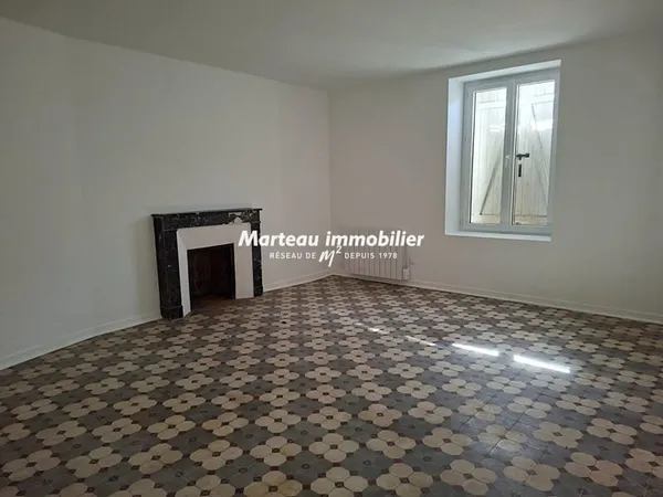 CONNERRE Maison