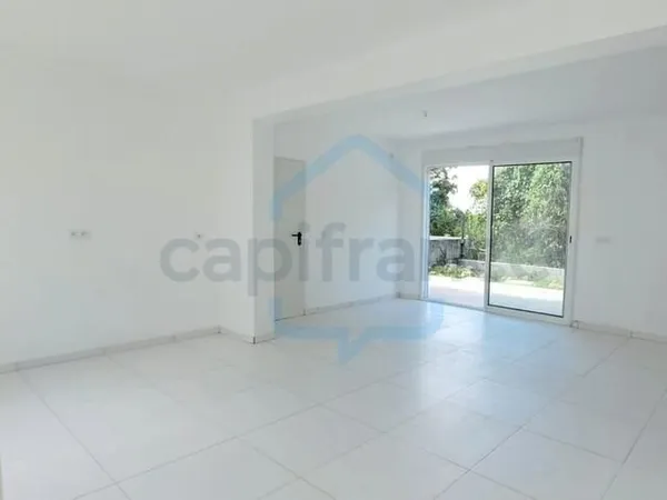 Maison à vendre 4 pièces ()