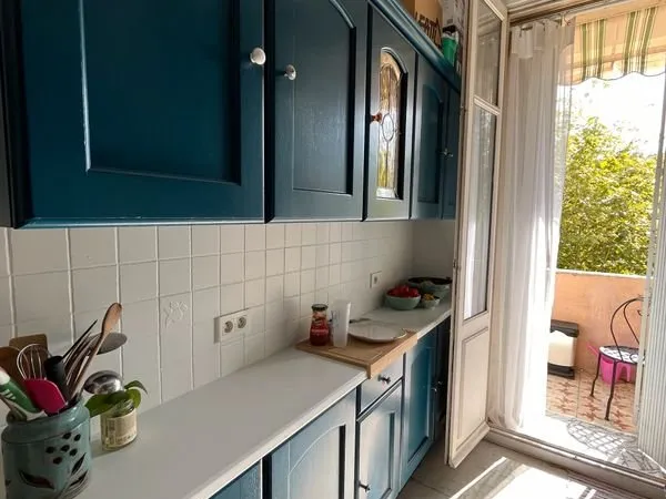 Bel Appartement T2 , 47m2, 2 balcons, centre-Ville Salon de Pce
