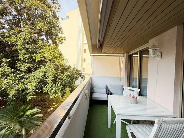 Studio 1 pièce 23 m²