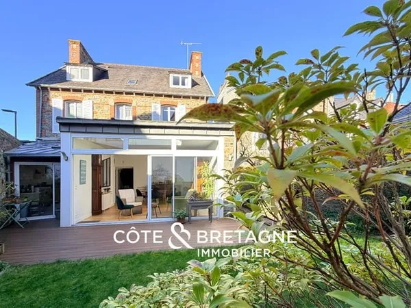 Maison familiale à vendre Quartier Saint-Michel 5 minute