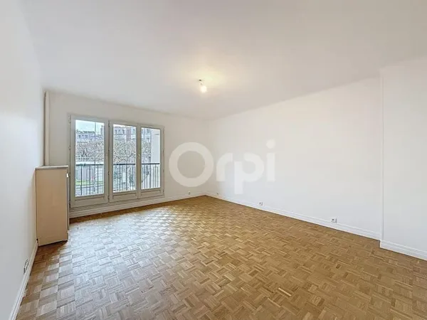 À Vendre : Nogent-sur-Marne - 3P, parfait état, ascenseur, cave et parking