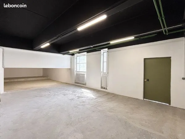 Entrepôt à Bagnolet de 95m² - Stockage | Bureau