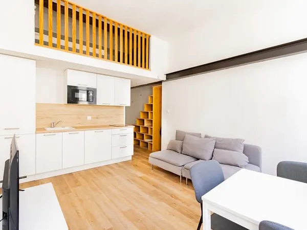 Appartement rue de Rome 1 pièce(s) surface habitable de 32m2