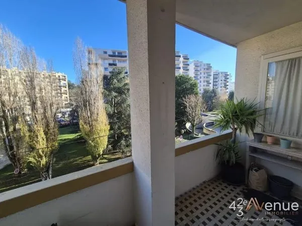 Appartement 5 pièces 96 m²