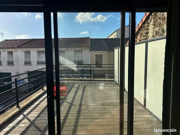 Bureau 62m² + terrasse 25m² - Montreuil