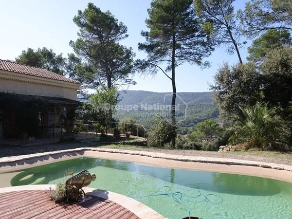 Villa Le Thoronet 6 pièce(s) 175 m2 habitables - Terrain 3243m2