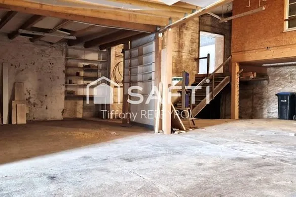 Bureaux 8 pièces 220 m²