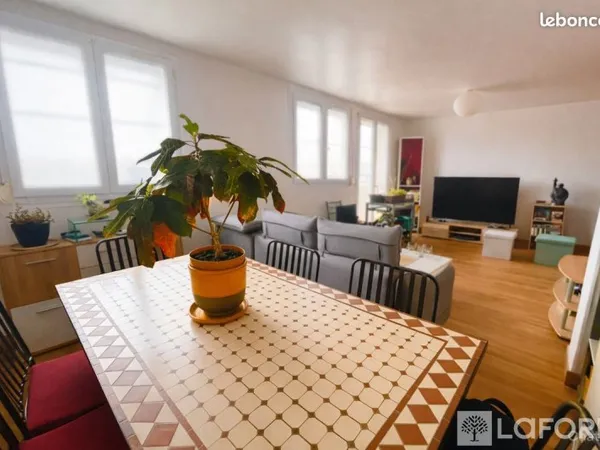 Appartement 4 pièces 82 m²