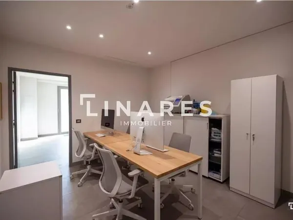 LITTLE MEDIC CENTER - Local Commercial de 31m2 - 13210 Saint-Rémy-de-Provence