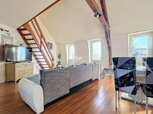Appartement 2 pièces 84 m²