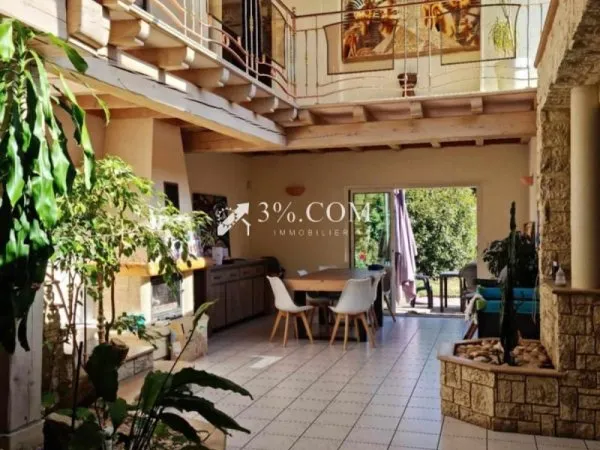 Maison 4 pièces 155 m²