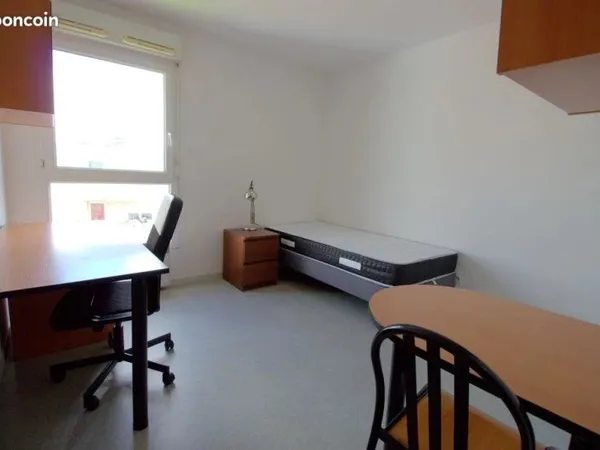 Studio 1 pièce 18 m²