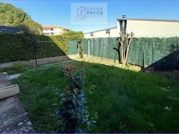 Maison mitoyenne guilherand proche écoles et collège
