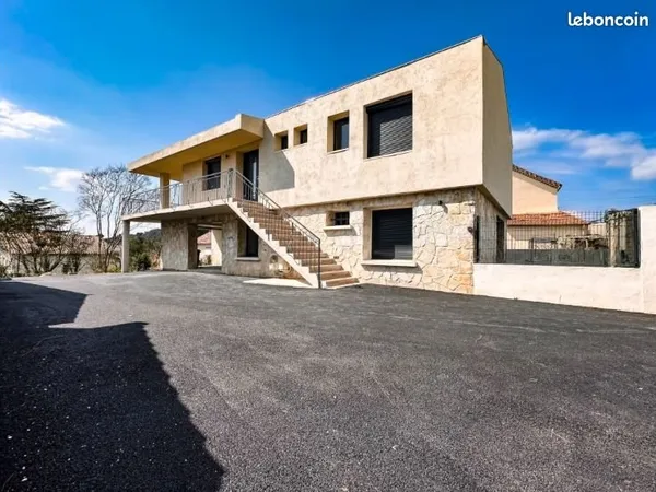 Maison refaite a neuf haut bresis