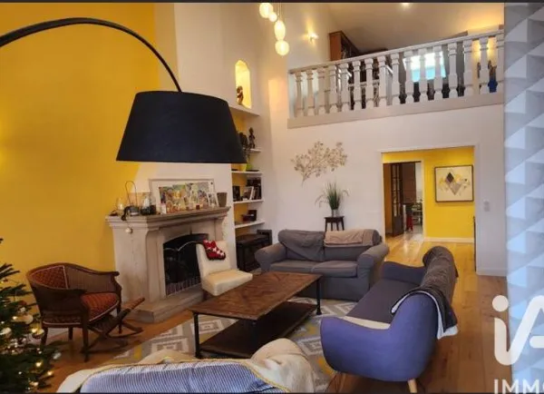 Appartement 7 pièces 238 m²