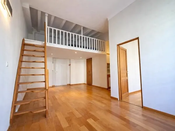Appartement 2 pièces avec mezzanine à vendre - Carré d'Or Nice, proche Promenade des Anglais