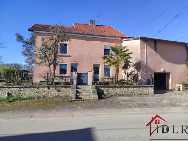 Ferme rénovée avec grange de 100 m2 Prête à vivre !