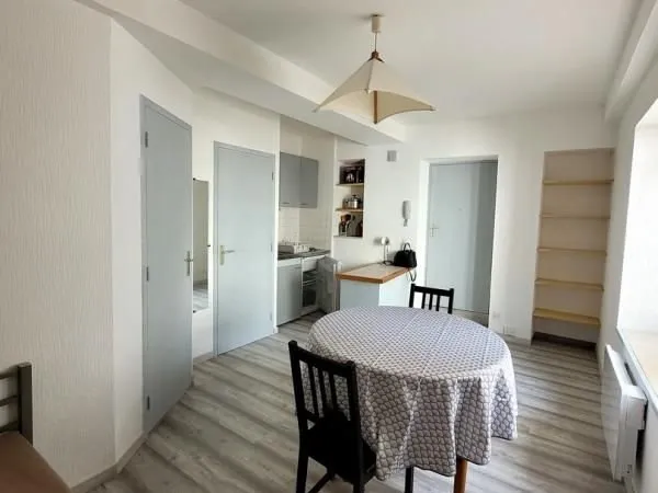 Studio 1 pièce 17 m²