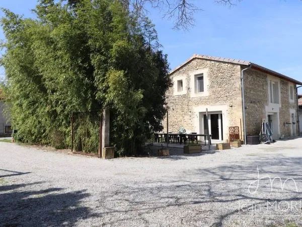 Maison 10 pièces 180 m²