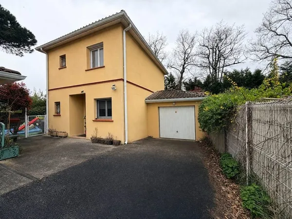Saint Orens De Gameville - Maison 4 pièces de 82 m2 avec garage