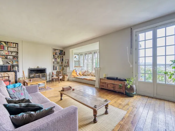 SÈVRES RIVE DROITE - MAISON AVEC JARDIN