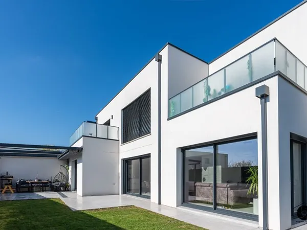 Maison Angers / Saint-Barthélemy-d'Anjou 202m2 ( 7 pièces)
