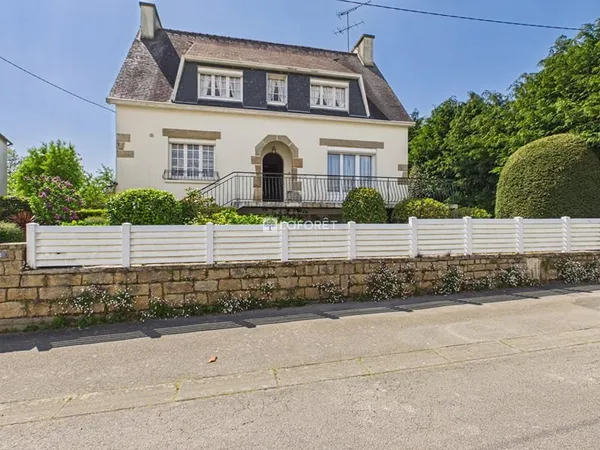 PLONEOUR LANVERN Maison T5