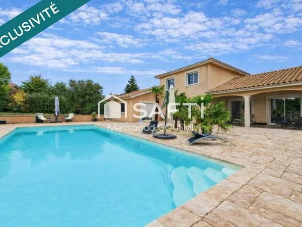 Propriété d'exception avec piscine sur les hauteurs de Loire-sur-Rhône