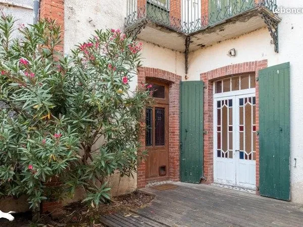 Maison 5 pièces 234 m²